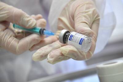 План по вакцинации от COVID-19 в Самарской области исполнен почти на 80% - interfax-russia.ru - Самара - Самарская обл.