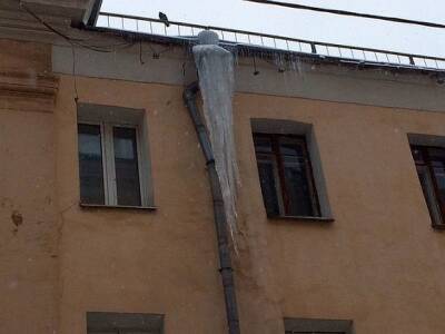 Владимир Голубев - «Она в тяжелом состоянии»: муж пострадавшей от сосулек петербурженки намерен судиться - rosbalt.ru - Санкт-Петербург