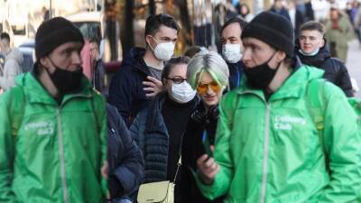 Николай Малышев - Инфекционист объяснил, почему маска обеспечивает высокий уровень защиты от коронавируса - vm.ru