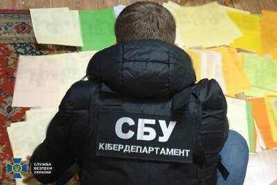 СБУ ліквідувала «‎найбільшу в Україні»‎ мережу із виготовлення фейкових COVID-сертифікатів — її організатори отримували понад 5 млн грн щомісяця - itc.ua - Украина - Европа