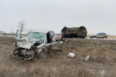 В Волгограде в лобовом ДТП погибла 32-летняя пассажирка внедорожника - volg.mk.ru - Россия - Волгоград - Волгоградская обл.