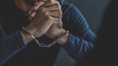 Израильтянин заработал на контрабанде молний 60 млн шекелей и идет под суд - vesty.co.il - США - Израиль - Египет
