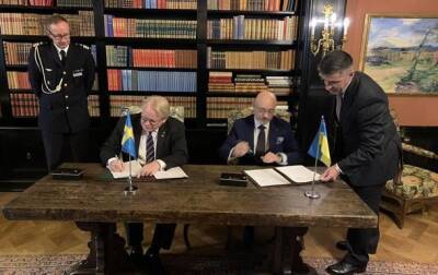 Петер Хультквист - Алексей Резников - Швеция - Украина и Швеция усилят сотрудничество в обороне - korrespondent.net - Украина - Швеция - Минобороны