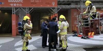 В Гонконге десятки людей оказались заблокированы в ТЦ из-за сильного пожара - runews24.ru - Китай - Гонконг - Гонконг