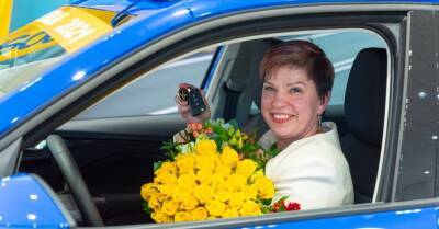 Одиннадцатый автомобиль от Mego и Vesko отправляется в Вецумниеки - rus.delfi.lv - Латвия