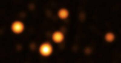Максим Планк - Астрономы измерили массу черной дыры и обнаружили новую звезду в центре Млечного Пути - focus.ua - Украина - Германия