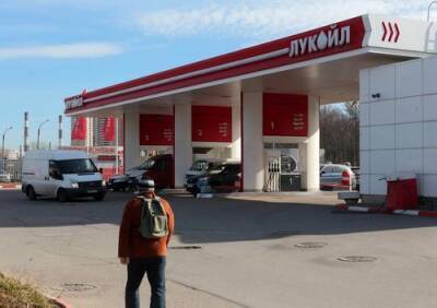 Владимир Путин - Президент Национальной ассоциации грузового автотранспорта пожаловался Путину на резкое подорожание топлива - argumenti.ru - Россия