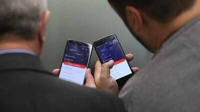 Эксперт оценил защищенность клиентов банков после атаки хакеров через кабинет ЦБ - iz.ru - Израиль