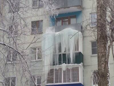 Осторожно, сосульки! Липчан просят не ходить под крышами и чаще смотреть вверх - lipetskmedia.ru