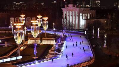 Столичные катки будут работать 31 декабря до позднего вечера - vm.ru