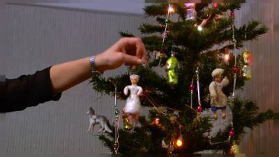История страны в ёлочных игрушках - ru.euronews.com - Россия - Италия - Франция