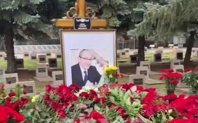 Геннадий Кернес - Дочь Кернеса приехала в Харьков на панихиду по отцу, фото: "была вместе с матерью" - politeka.net - Украина - Харьковская обл. - Харьков