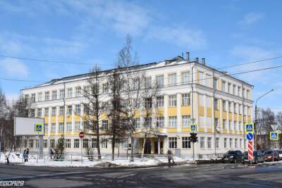 В ближайшие пару лет в Архангельской области планируется ремонт двух с половиной десятков школ - arh.mk.ru - Москва - Архангельская обл. - окр.Сзфо