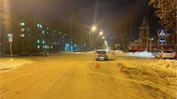 Мать и 5-летняя дочь оказались под колесами иномарки в центре Вологды - vologda-poisk.ru - Sandero - Вологда