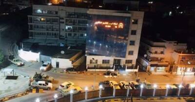 Вооруженные люди осадили правительственные здания в Ливии - ren.tv - Ливия - Триполи