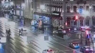Сколько штрафов собрал в 2021 году водитель Volkswagen Polo, сбивший двоих на Невском - neva.today - Россия - Санкт-Петербург