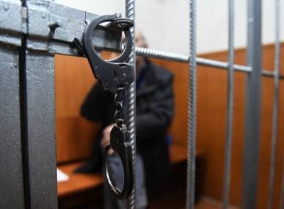 Дума приняла закон об аресте на 15 суток для мошенников с ящиками для пожертвований - interfax-russia.ru - Россия