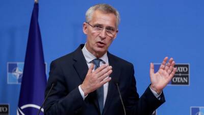 Владимир Зеленский - Йенс Столтенберг - Столтенберг заявил о поддержке НАТО оказания военной помощи Украине - russian.rt.com - Украина - Киев