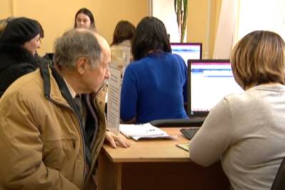 Оплата больничного листа: в Кабмине решили, что делать с долгами перед тысячами украинцев - politeka.net - Украина - Кабинет Министров