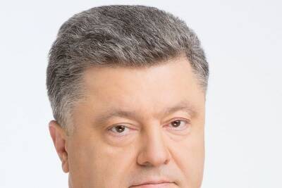 Петр Порошенко - Порошенко сорвал прямой эфир телеканала Рада, ворвавшись в студию - mk.ru - Украина