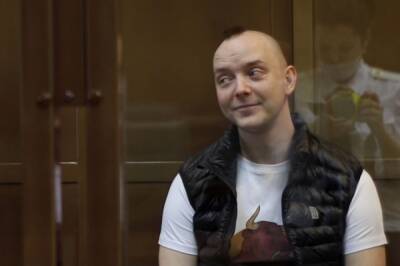 Иван Сафронов - Суд оставил под арестом Ивана Сафронова по делу о госизмене - aif.ru - Россия - Чехия