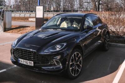 Aston Martin - Украинцы активно раскупают дорогущие кроссоверы - goodnews.ua - Украина