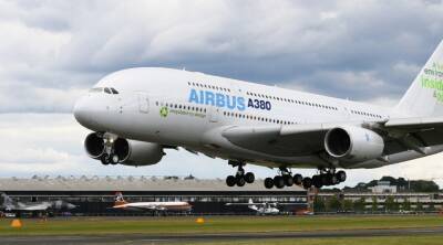 Airbus передала покупателю последний в мире двухэтажный самолет Airbus A380 - nep.co.il - Dubai - Reuters