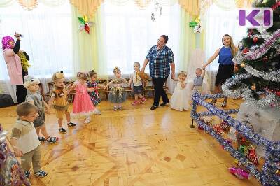 Минобрнауки Коми объясняет: можно ли родителям присутствовать на новогодних утренниках - komiinform.ru - респ. Коми