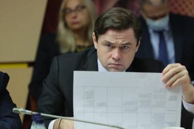 Новосибирский депутат Госдумы проголосовал против введения QR-кодов в общественных местах - sib.fm - Россия