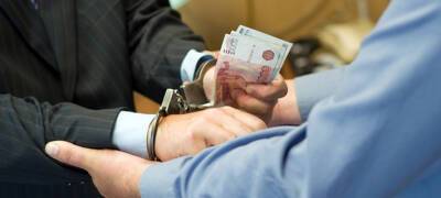 Суд в Карелии обязал экс-замначальника отдела МЧС вернуть сумму взятки государству - stolicaonego.ru - республика Карелия