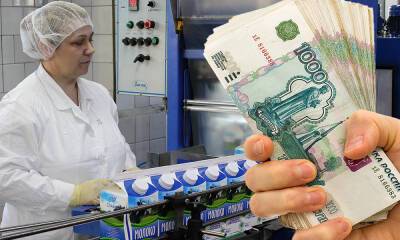 Владимир Лабинов - На «Славмо» впервые за много лет не смогли выплатить премии из-за молочного кризиса - gubdaily.ru - Вологодская обл. - республика Карелия