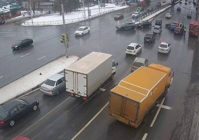 На Московском шоссе из-за столкновения трех автомобилей образовалась пробка - ya62.ru - Рязань