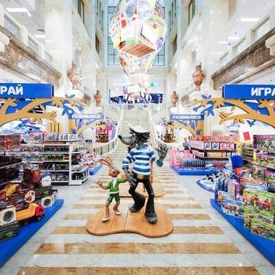 Денис Мантуров - Валентин Матвиенко - Матвиенко предлагает обязать детские магазины тщательнее проверять происхождение товаров - radiomayak.ru