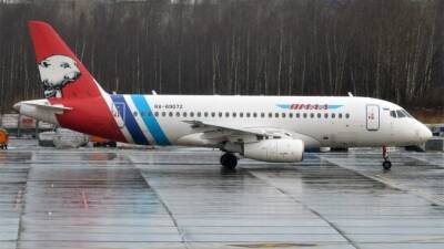 В Тюмени по техническим причинам приземлился Superjet 100, летевший на Ямал - znak.com - Москва - Тюмень - Ноябрьск - Уральск