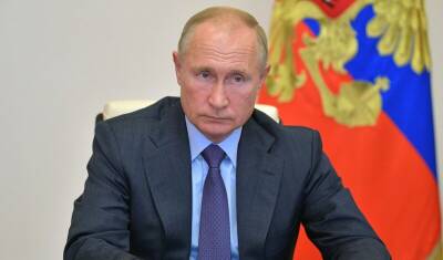 Путин поручил правительству доработать законопроект о QR-кодах в общественных местах - newizv.ru