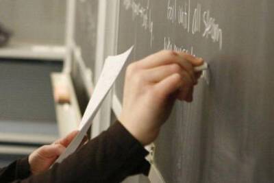 Ильхам Алиев - В Азербайджане повышение заработной платы охватывает 165 тысяч работников образовательных учреждений - trend.az - Азербайджан