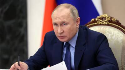 Владимир Путин - Дмитрий Медведев - Путин поручил ускорить ликвидацию цифрового неравенства регионов - russian.rt.com - Россия