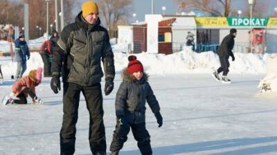 «Термодом» снова залил в Спутнике каток - penzainform.ru - Пенза