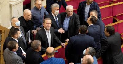 Юрий Бойко - ОПЗЖ угрожает сложить все мандаты в Раде: эксперт рассказал, ждать ли досрочных выборов - focus.ua - Украина - Парламент