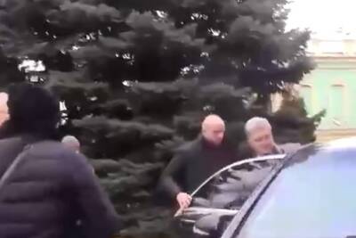 Петр Порошенко - Виктор Медведчук - Матерящийся Порошенко сбежал от следователей ГБР Украины - mk.ru - Украина - Киев