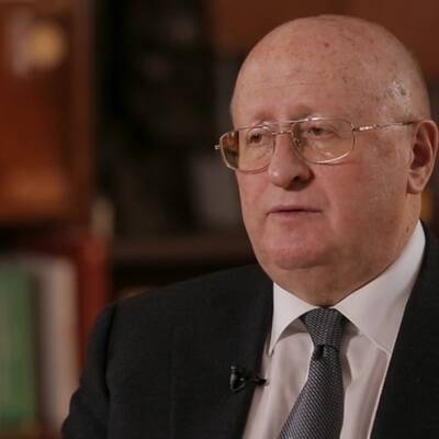 Александр Гинцбург - Гинцбург назвал условие получения полной защиты от штамма "омикрон" - radiomayak.ru