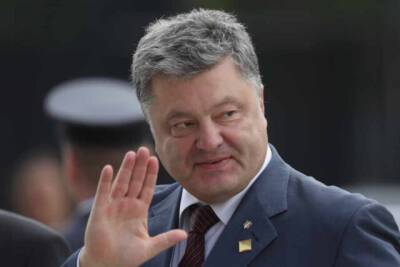 Петр Порошенко - патриарх Варфоломей - Порошенко сбежал с Украины после неудачной попытки ГБР вручить ему повестку - news-front.info - Украина - Турция - Польша