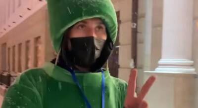 Чувашский "конь-анимантор" приставал к туристам в Казани: мужчину поймали и будут судить - pg21.ru - респ. Чувашия - Казань