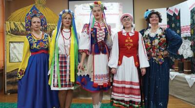 Игровая программа «Запрашае беларус накрываць адзiн абрус» Волковысского центра творчества детей и молодежи высоко оценена жюри республиканского конкурса «Играют дети — играем мы!» - grodnonews.by - Белоруссия