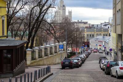 СМИ: искусственный интеллект научили искать место для парковки в Москве - mk.ru - Москва