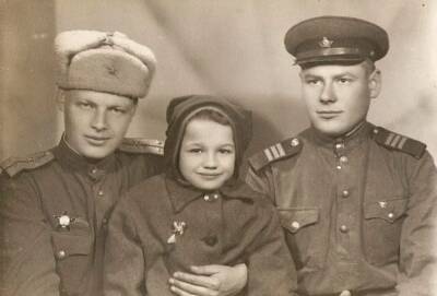 Вера Иванова: за что 8-летнюю «дочь полка» наградили медалью «За боевые заслуги» - Русская семерка - russian7.ru - Польша