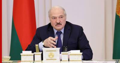 Александр Лукашенко - Лукашенко поручил разобраться с утечкой данных абонентов и принять "жесткие меры" - profile.ru - Белоруссия