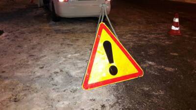 Женщина-водитель и мужчина погибли в смятой грузовиком легковушке на Тюменском тракте - inforeactor.ru - Скончался