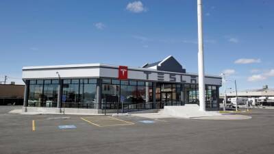 Илон Маск - Tesla официально перенесла штаб-квартиру из Калифорнии в Техас - golos-ameriki.ru - Техас - шт. Калифорния