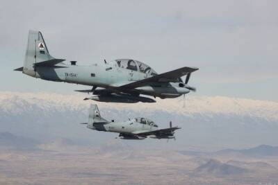 Узбекистан - Талибы призвали Узбекистан вернуть угнанные самолеты и вертолеты - eadaily.com - Узбекистан - Таджикистан - Афганистан - county Black Hawk